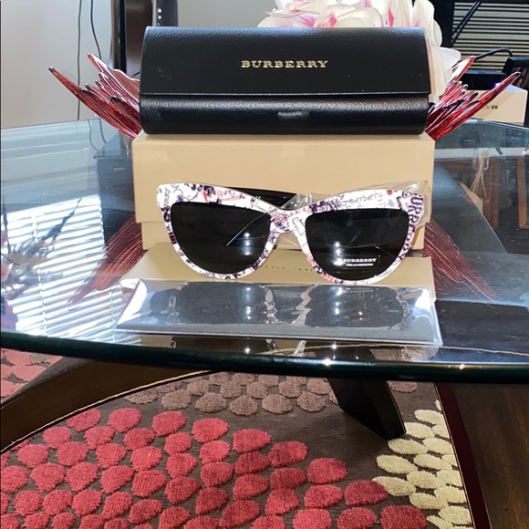 Burberry Accessories - Burberry 56mm Cat-eye Sunglasses